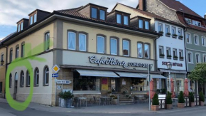 Ferienwohnungen & Zimmer Heintz Bad Königshofen - beste zentrale Lage am Marktplatz